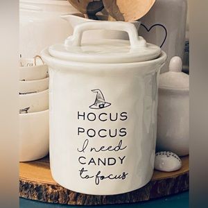 Super cute Mudpie Hocus pocus I need candy to focus candy/ cookie jar 🧙‍♂️💜